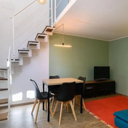 Interno 43 Apartment *